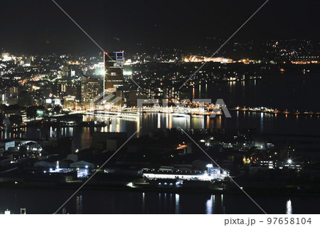 香川・高松　高松港の夜景（屋島展望台 獅子の霊厳より） 97658104