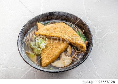 手打ちうどん Hand-made udon Japanese cuisine 手打ちうどん Hand-made udon Japanese cuisine 97658120