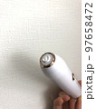 電動歯ブラシの破損（本体） 97658472