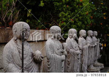 護国寺、大本山、六地蔵、お地蔵さん、地蔵、仏像、寺、仏教、門、建物