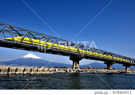 額縁付きフォト 富士山と富士川 ドクターイエロー 額縁付きフォト