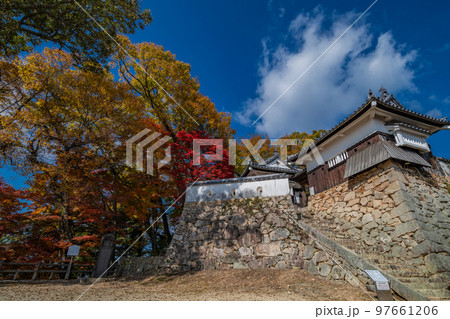 秋の備中松山城~五の平櫓、六の平櫓~ 秋の備中松山城~五の平櫓、六の平櫓~ 97661206