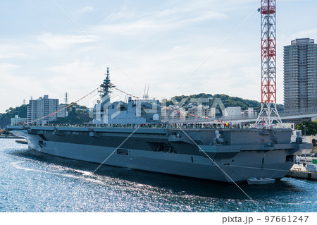 フリートウィーク 護衛艦「いずも」 フリートウィーク 護衛艦「いずも」 97661247