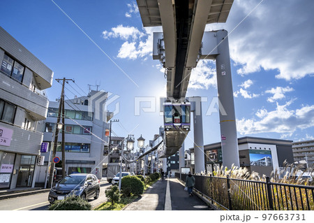鎌倉市梶原の都市風景　湘南深沢駅 97663731