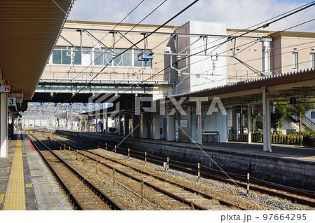 ローカル線の篠山口駅, 丹波篠山市, 兵庫県, 日本 97664295