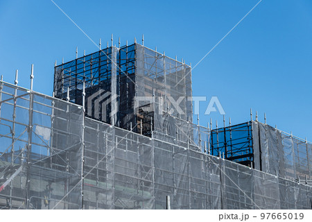 青空とマンションの大規模修繕工事 青空とマンションの大規模修繕工事 97665019