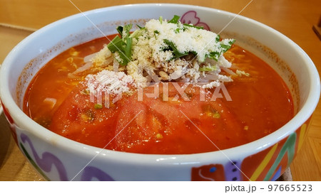 名物トマトチーズラーメン 97665523