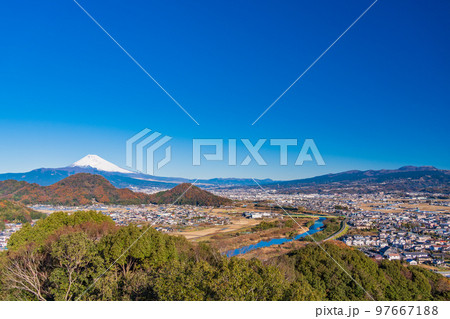 (静岡県)伊豆の国・守山展望台から望む、富士山 (静岡県)伊豆の国・守山展望台から望む、富士山 97667188