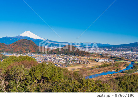 (静岡県)伊豆の国・守山展望台から望む、富士山 (静岡県)伊豆の国・守山展望台から望む、富士山 97667190