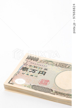 紙幣、現金、お金、日本円、マネー、札、お札、一万円、万札、キャッシュ、円、通貨、経済、金 紙幣、現金、お金、日本円、マネー、札、お札、一万円、万札、キャッシュ、円、通貨、経済、金 97668824