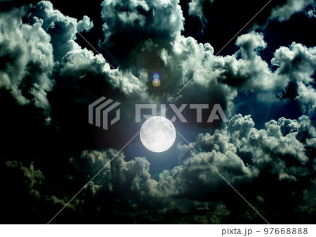 The moon in the night skyのイラスト素材 [97668888] - PIXTA