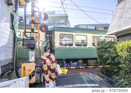 神奈川県鎌倉市の都市風景　腰越駅 97670000