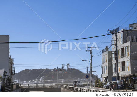 神奈川県鎌倉市の都市風景 腰越駅 神奈川県鎌倉市の都市風景 腰越駅 97670124