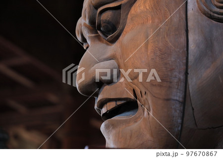 東大寺大仏殿の増長天像頭部 東大寺大仏殿の増長天像頭部 97670867