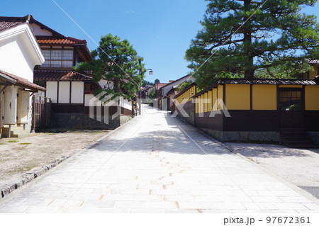 鉄の歴史博物館のある町の景色 97672361