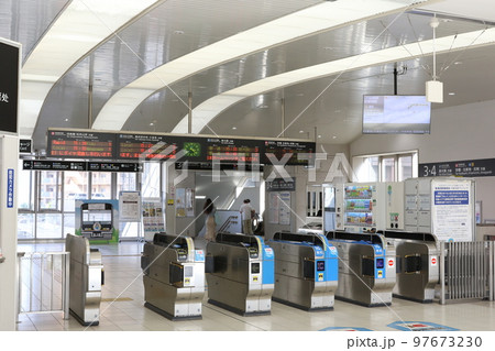 JR西日本の放出駅 97673230