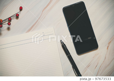 大理石の背景とインテリアとスマートフォン 97673533