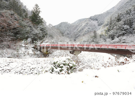 雪の降った別府峡 97679034