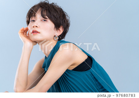 女性 ビューティー 美容 スキンケア 女性 ビューティー 美容 スキンケア 97680783
