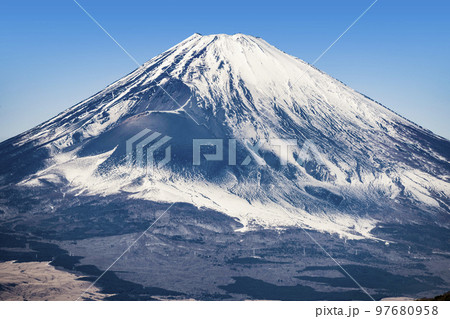 箱根駒ヶ岳　富士山展望広場から望む富士山 97680958