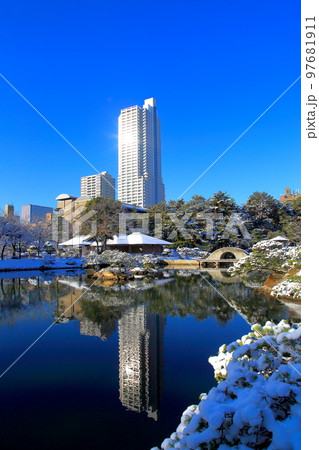 雪の縮景園 雪の縮景園 97681911