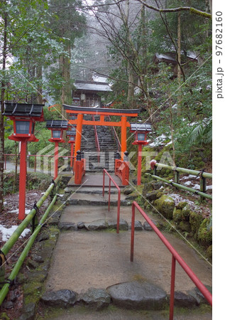 裏参道の風景_總本社貴船神社 97682160