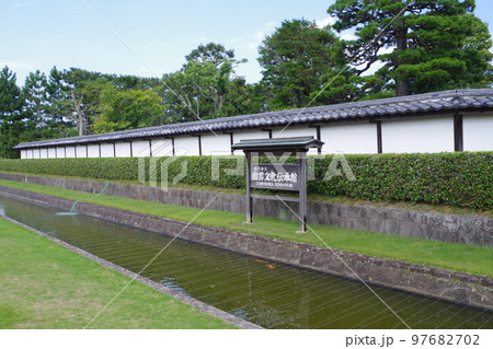 出雲文化伝承館の築塀の景色 97682702