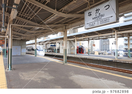 日豊本線 朽網駅から中津駅間の風景(2022年夏) 日豊本線 朽網駅から中津駅間の風景(2022年夏) 97682898