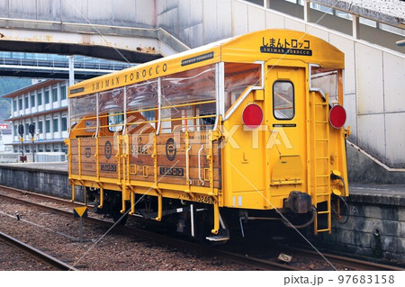 【JR四国】予土線窪川駅 トラ45000形「しまんトロッコ」 97683158