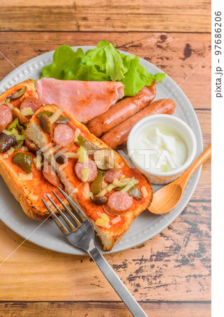 モーニングトースト 97686206