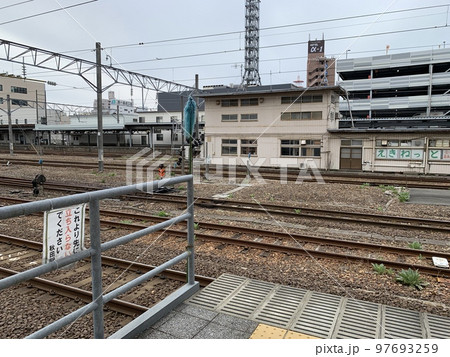 秋田駅構内の景色 97693259