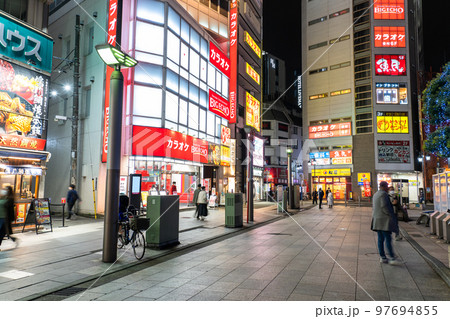 《東京都》赤羽駅前・繁華街の夜景 《東京都》赤羽駅前・繁華街の夜景 97694855