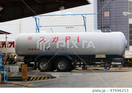 LPガスを運ぶ車両 LPガスを運ぶ車両 97696253