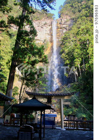 那智の滝（和歌山県・那智勝浦町） 97696983