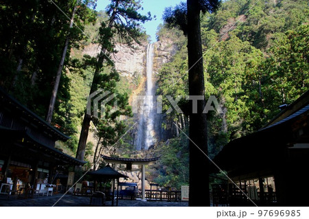 那智の滝（和歌山県・那智勝浦町） 97696985