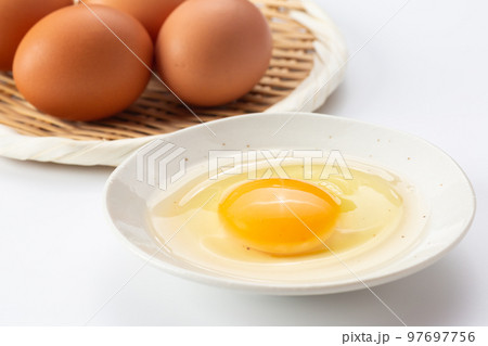 赤玉の平飼い卵 97697756