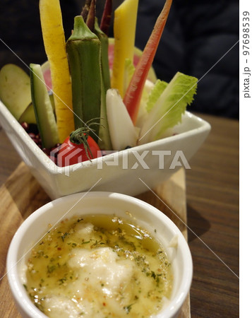 野菜スティックのバーニャカウダ 97698539
