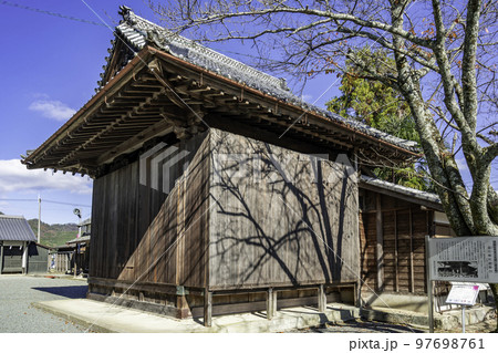 丹波篠山　黒岡春日神社　能舞台　兵庫県丹波篠山市 97698761