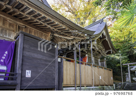 丹波篠山　黒岡春日神社　本殿　兵庫県丹波篠山市 97698768