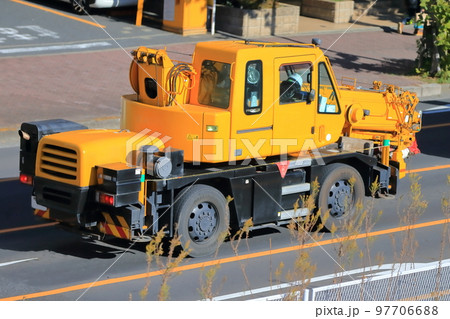 ラフテレーンクレーン　イメージ 97706688