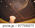 ホテルの照明 97706875