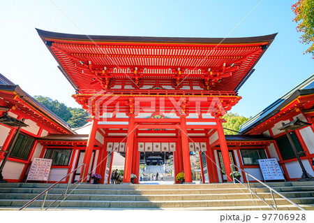 秋の近江神宮 滋賀県大津市 秋の近江神宮 滋賀県大津市 97706928