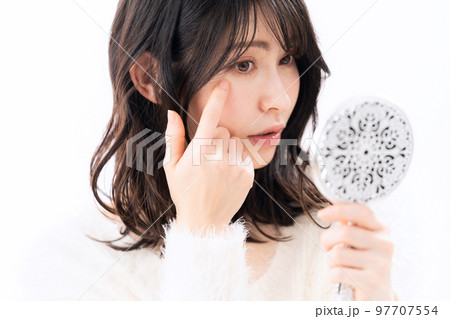 女性　ビューティー　美容　メイク　スキンケア　ニット 97707554