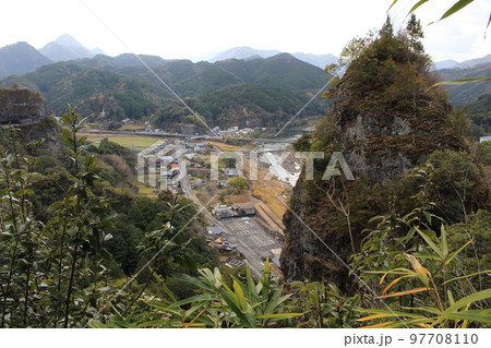 妙見堂前からの景観～競秀峰探勝道 97708110