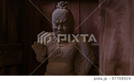 【神奈川県】塩谷寺・仁王門の仁王像 ※自然風景 【神奈川県】塩谷寺・仁王門の仁王像 ※自然風景 97708929