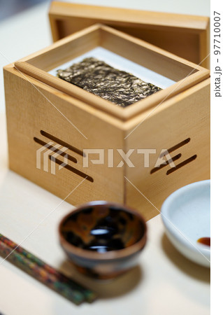 焼き海苔の箱、焙炉　ホウロ　ホイロ　 97710007