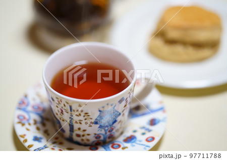 紅茶とスコーン 紅茶とスコーン 97711788