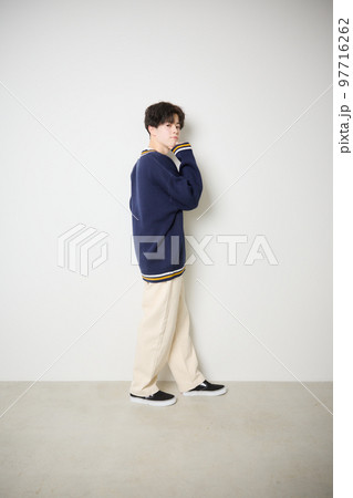 若いメンズポートレート 若いメンズポートレート 97716262