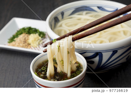 釜揚げうどん 97716619