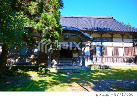 上日寺　本堂　秋　氷見市 97717656